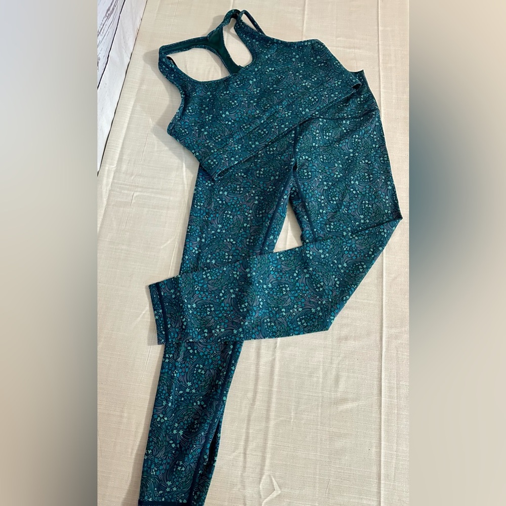 ZYIA Active leggings and sports bra set